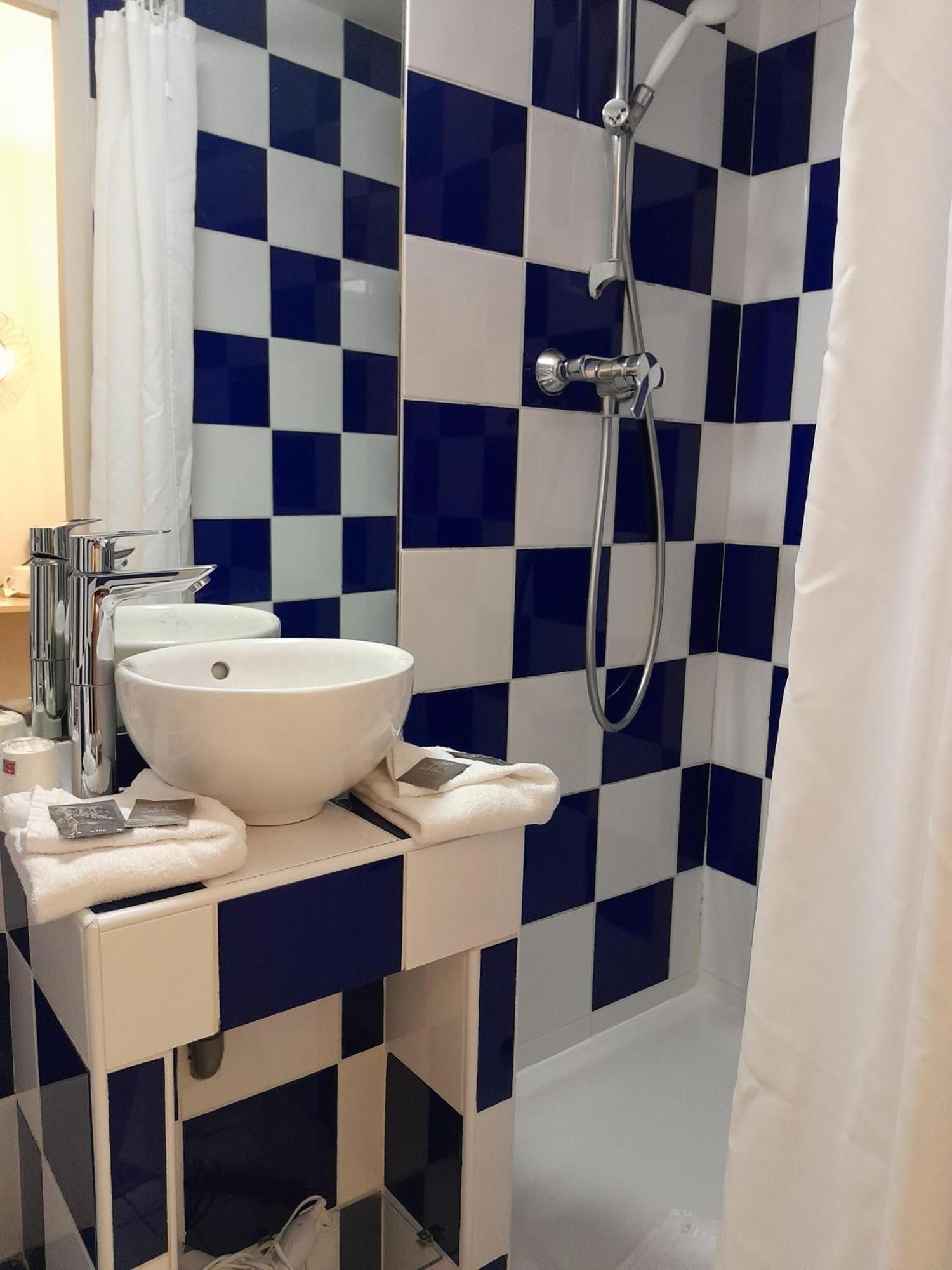 Hotell Rivoli 3*